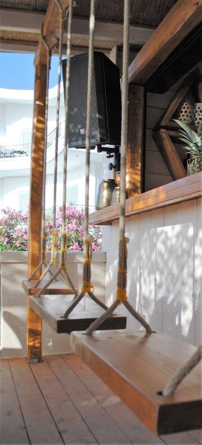 Puerto Seaside Rooms Akhladheri ภายนอก รูปภาพ