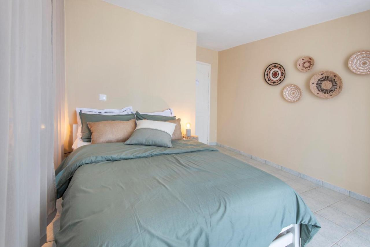 Puerto Seaside Rooms Akhladheri ภายนอก รูปภาพ