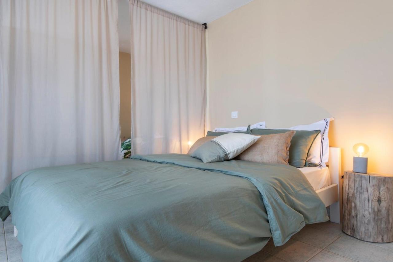 Puerto Seaside Rooms Akhladheri ภายนอก รูปภาพ